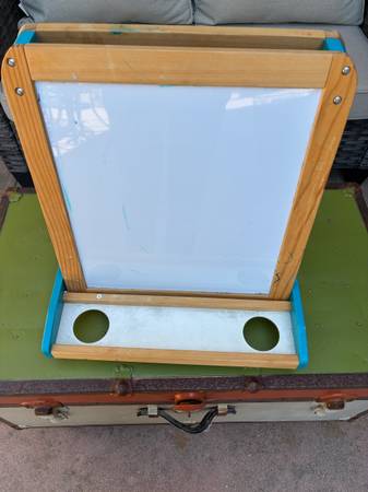 chalk board easel - $15 (san mateo)63470081879809121