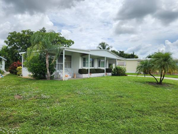 $275,000 / 2br - 960ft2 - Casa lista para mudarse de 2 habitaciones y 2 baños en Bonita Springs – ¡Lista para mudarse! (Bonita Springs Florida)63825133592321123