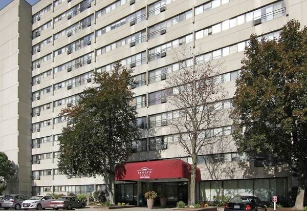 $1,255 / 430ft2 - For the best location in Springfield, look no further! (Springfield - Near Metro Center)64017046953601122