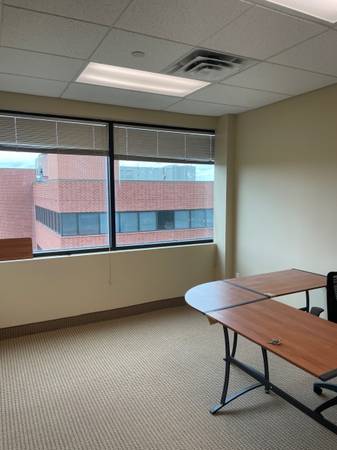 $500 / 500ft2 - Middletown / Red Bank professional office for lease (280 Highway 35)63612018113793121