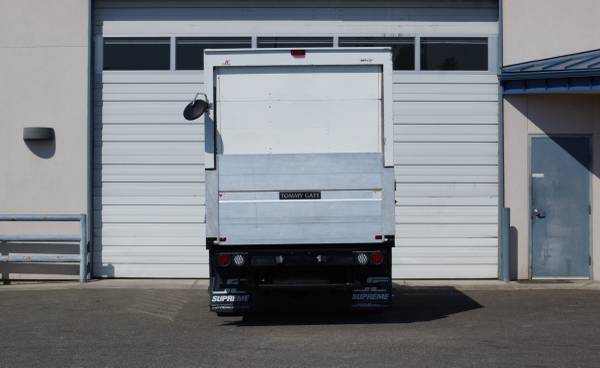 2016 Chevrolet Express 3500 Box Truck Liftgate Tommy lift cube van V8 - $27,900 (RAINIERTRUCK.COM)63477254456451124