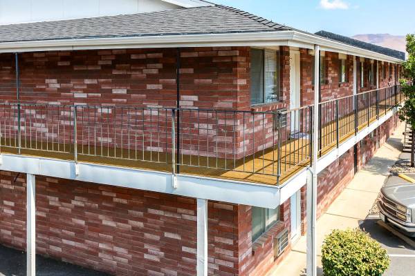 $1,256 / 1br - 595ft2 - Laundry Facility, Trail, Bike, Hike, Jog, Ceiling Fans, Dishwasher (Carson City)63992637187203124