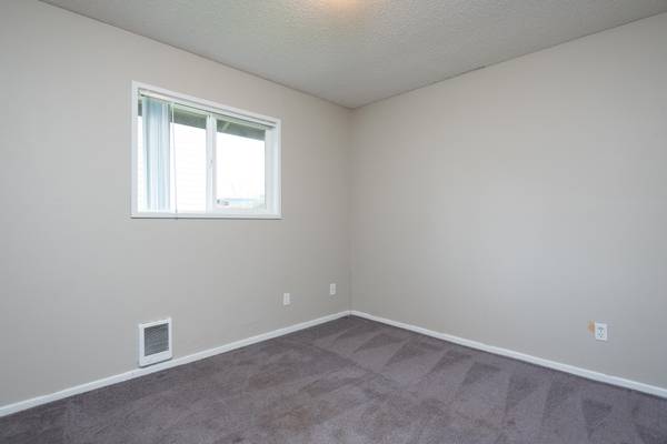 $1,773 / 3br - 1050ft2 - A home to adore. Our 3 BR is a must-see. (Tigard - Fanno Creek)63831609035651124