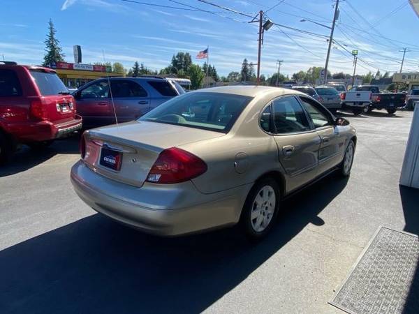 2000 Ford Taurus LX Sedán 4D - $3.995 (_Ford_ _Taurus_ _Sedán_)63442305929729124