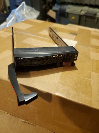 (8) Supermicro 3.5" Drive Trays sc93301-xx00c104 - $20 (Boston)63442724086401124