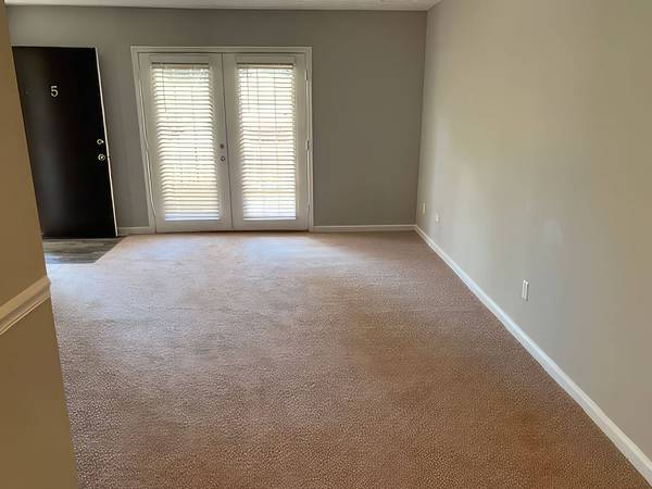 $1,320 / 2br - 960ft2 - Large balconies, Dog park, Yoga area (Athens)63825472539523122
