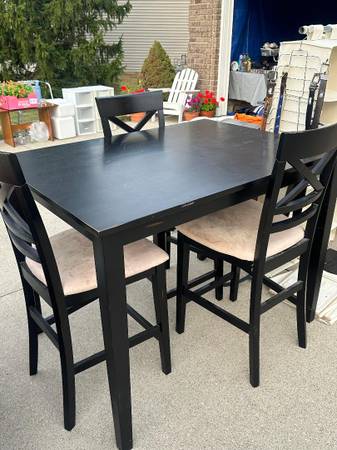 Counter height table and chairs 1