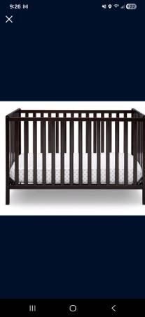 Delta Crib and Crib Mattress in Excellent condition 1