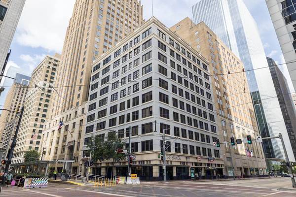 $650 Welcome To Your New Downtown Office! 35% Off Today! (Houston)63760533166211121
