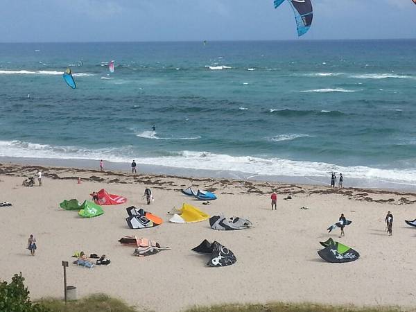 $1,250 / 1br - 550ft2 - Pompano Beach FL - 1 Bdrm On The Beach Nov 22-29 ONLY - $1,250/Month64051003736834122