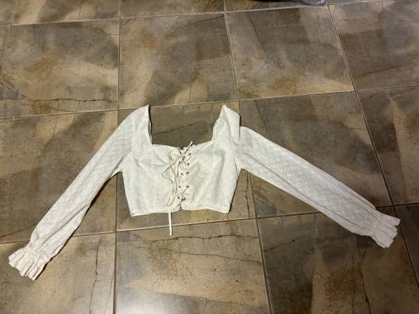 blouse, white eyelet 1