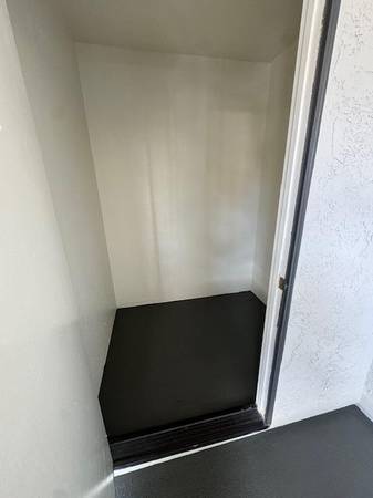 $2,645 / 2br - 920ft2 - 1st Floor units with wood vinyl flooring throughout unit (Vista)63865931053185124