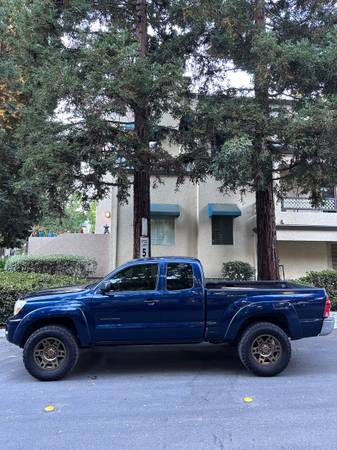 2007 Toyota Tacoma PreRunner 2WD Pickup - $14,000 (santa clara)63477448295555121
