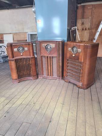 Vintage 1940's Zenith Console Radios (3) UNTESTED 1