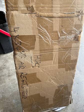 Cubierta de registro de retorno de aire blanca de metal 14x30 - $9 (West Hills)63471472535811121