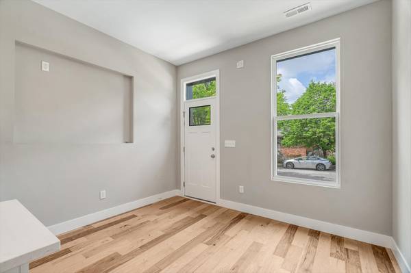 $1,167 / 1br - 500ft2 - Single Family Home (Benton Park West)64053024348289123
