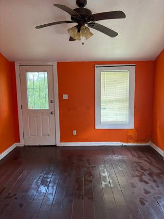 $975 / 2br - 780ft2 - House For Rent (Ingleside)64036541706626122