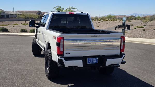 2025 Ford F250 Platinum on - Photo 7