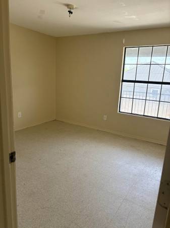 $700 / 2br - ***2/1 available for rent in Weslaco, Tx***64198893006978123