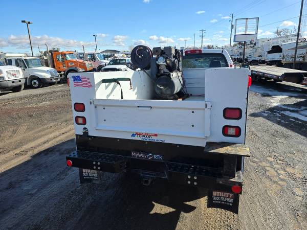 Camión de servicio Diesel 2008 Dodge Ram 3500 4wd, 6 velocidades, 92 mil km - $32,500 (Equipo Overtime)63441037919105123