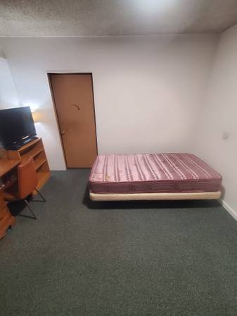 $800 Furnished Room for Rent Evergreen Area (san jose east)64023721163905123
