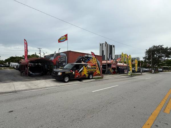 $6,999 Concesionario en alquiler en el centro de Fort Lauderdale (Fort Lauderdale)63825131334019121