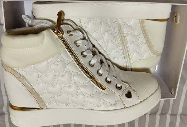 Aldo women's Ereliclya lace up zip wedge high top sneakers 1