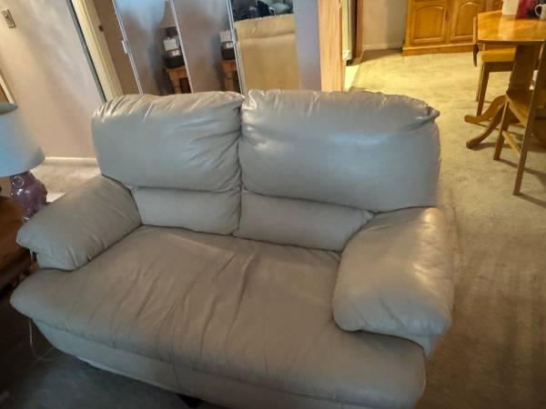 Couch set 1