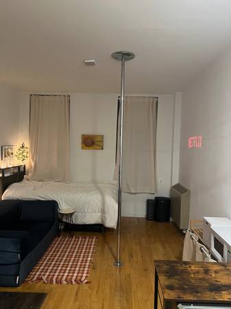 A cozy short-term stay in a prime location 1