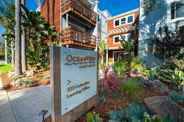 $3,495 / 1br - 650ft2 - Ocean View 1 Bedroom 1/2 Block to West Cliff! 1 Month Free! (santa cruz)63686103456129120