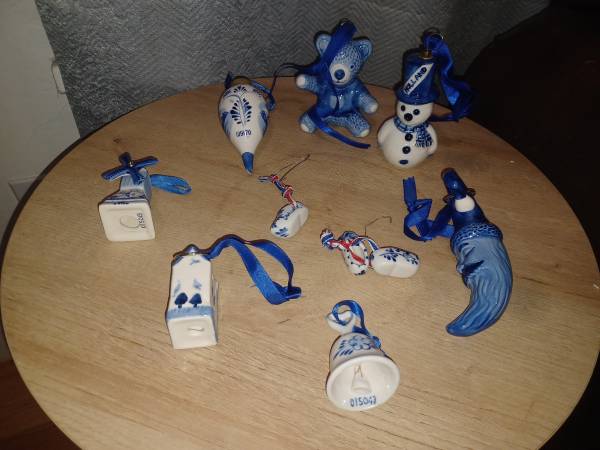 Deluxe Christmas Tree Ornaments 1