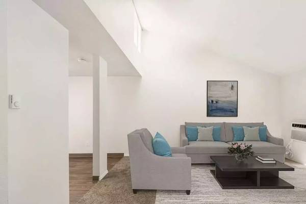 $1,807 / 2br - 675ft2 - Central location in Wenatchee. 2 Bed, 1 Bath! Stop by for a tour! (Wenatchee - Riverfront Park)63690628528515121