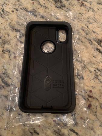 Commuter Series Case for iPhone XR