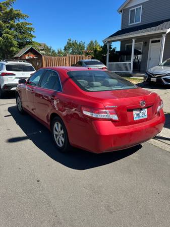 2011 toyota camry le - $6,000 (Battle Ground)63618484378883122