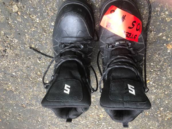 Steel toe boots. Size 10.5 1