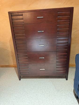 Mahogany Dresser 1