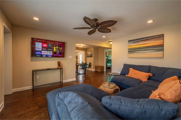 $1800.00 / 3br - 1800ft2 - Charming 3 Bed, 2 Bath Single Family Home in Ocean City, MD - $180063839298915587121