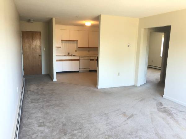 $2,650 / 2br - 🌞🌞🌞 HEAT/HW/PRKG - NO BROKER FEE 🌞🌞🌞 (NEWTON)63699373821187120