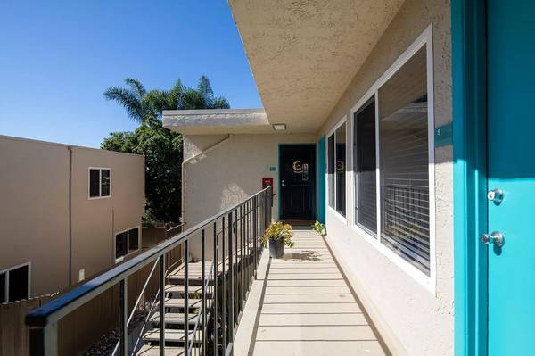 $2,495 / 1br - 601ft2 - A picture is worth a thousand words! Check this 1 bed 1 bath out! (Carlsbad)63998602996611120