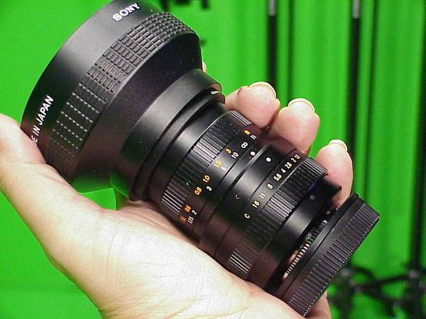 TOKINA 12.5mm - 18.5mm F/1.3 Combo Lens for BM 4K 1