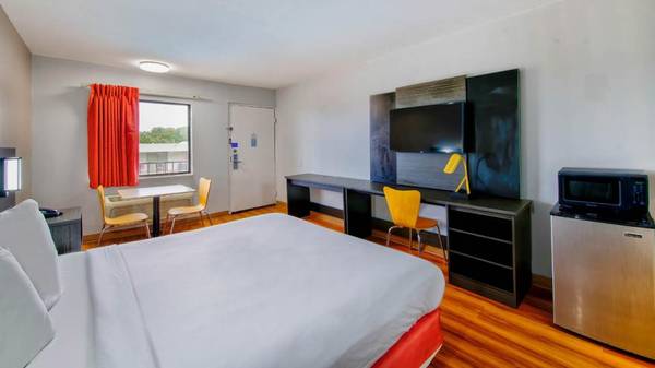 Cheep Weekly Stay Now Booking 1