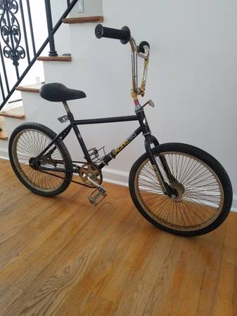 retro kids bicycle 1