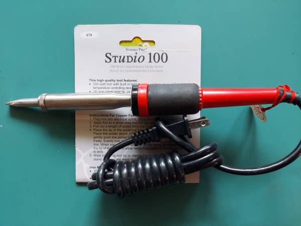 Soldering Iron with built in temperature control 1