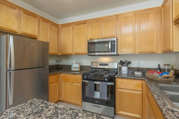 $3,229 / 3br - 1344ft2 - 🕸️ Web of Comfort – 3BR/2.5BA – Ask for Jessica Thornton! (17621 W. Pauline Ct., Canyon Country, CA)63857624155395124
