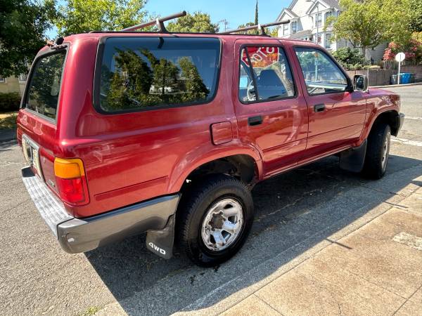 1990 Toyota - $3,800 (Vallejo)63469764317185122