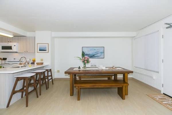 $1,669 / 1br - 358ft2 - Convenience meets Location ! 1x1Bd/Bth Apartment ! Affordable Housing! (417 Kānekapōlei St, Honolulu, HI)63939395132931122