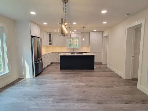 $650,000 / 3br - 4846ft2 - 3BR, 2.5BA Arts & Craft (Lake Ariel)63951424942850122