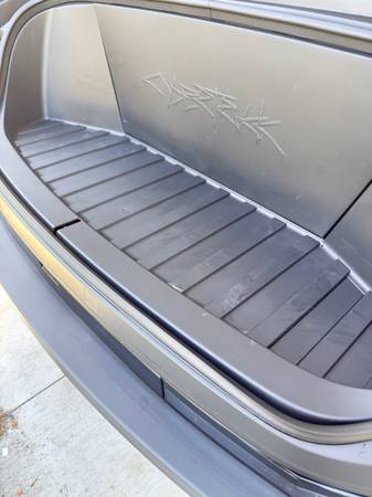 Cybertruck Foundation Series de Tesla 2025 - Todos los extras - $84,90063624957384451124