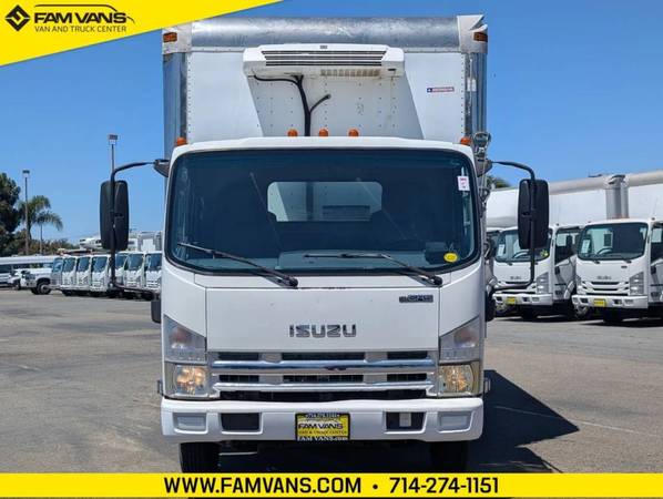 2014 Isuzu NPR Refrigeration 16FT - Photo 2