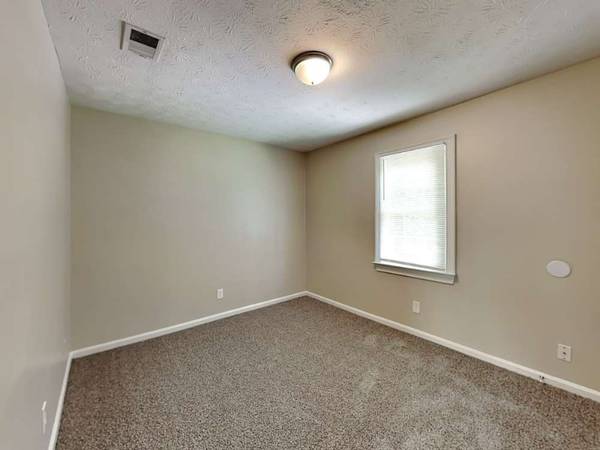 $950.00 / 3br - 1649ft2 - Beautiful 3BR/2BA Rental – Move-In Ready!  Comfortable 3 Bed, 2 Bath H63964401668738124